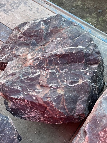 Камни для ландшафтного дизайна красно-фиолетовые 10-60 килограмм купить в Каменск-Уральском