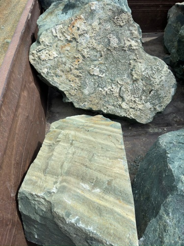 Ландшафтные глыбы зелёные 200-500 килограмм купить в Каменск-Уральском