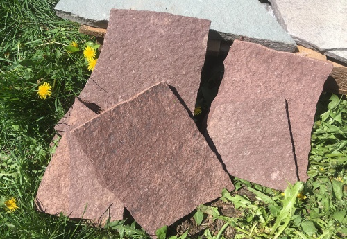 Плитняк лемезит бордовый для цоколя 1,5-2 см купить в Каменск-Уральском