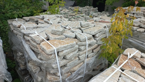 Гранитный плитняк галтованный для парковки купить в Каменск-Уральском