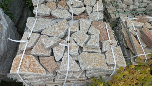 Гранитный плитняк галтованный для парковки купить в Каменск-Уральском