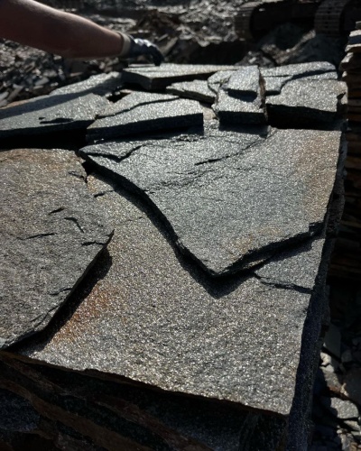 Плитняк златолит серебристый для фасада купить в Каменск-Уральском