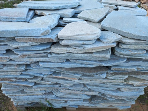 Плитняк златолит зелёный галтованный для цоколя купить в Каменск-Уральском